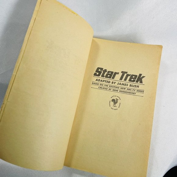 Star Trek Chilling Journey Through Worlds Beyond Imagination Vintage Paper Book - Picture 4 of 9